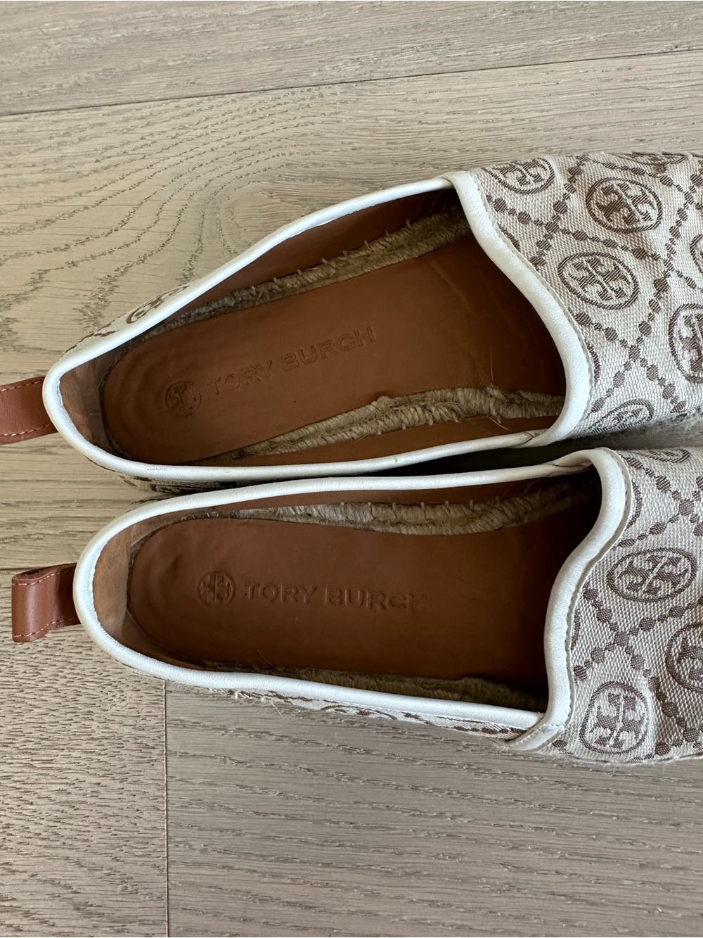 Tory Burch Beige Logo Canvas Espadrille Flats - Picture 4 of 4